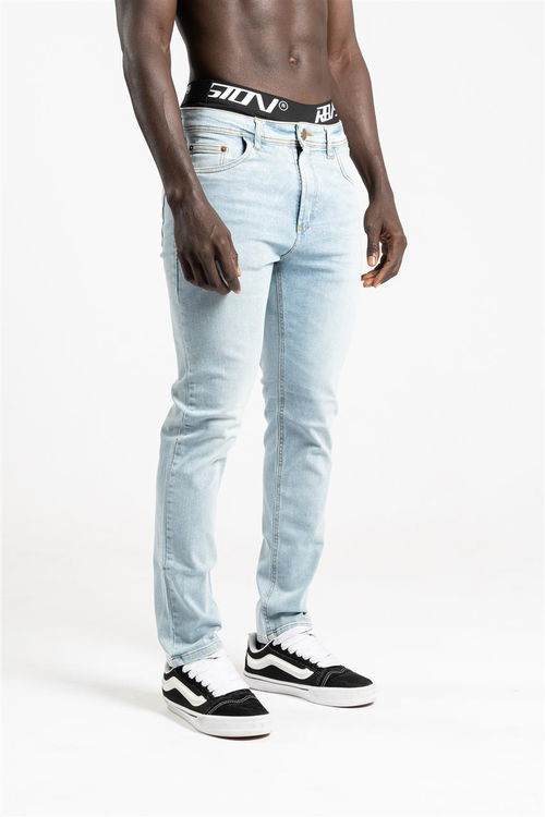 159 SLIM FIT MUSTIQUE