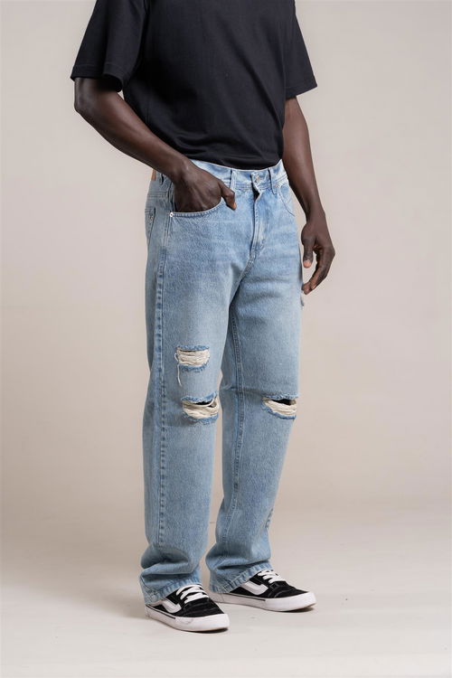 232 - jean RELAXED CON ROTURAS oxido 